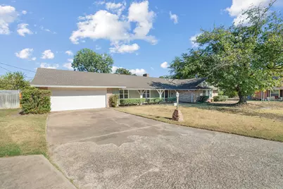 5813 Biscayne Court, Haltom City, TX 76117 - Photo 3