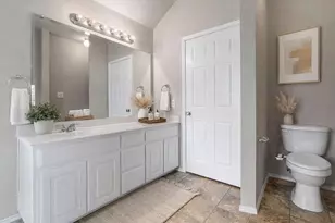 1002 Hidden Oaks Dr, Burleson, TX 76028 - Photo 23