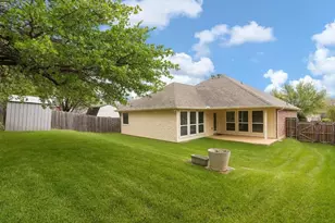 1002 Hidden Oaks Dr, Burleson, TX 76028 - Photo 31