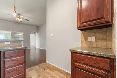 1002 Hidden Oaks Drive, Burleson, TX 76028 - Photo 13