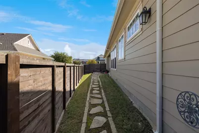 6025 Kessler Drive, North Richland Hills, TX 76180 - Photo 33