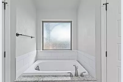 323 Heritage Trail, Granbury, TX 76048 - Photo 23