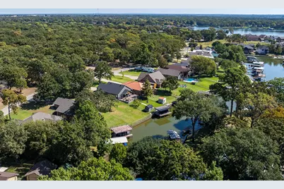 127 Rueda Encina Street, Gun Barrel City, TX 75156 - Photo 5