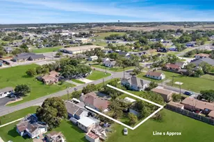 305 W Main St, Gunter, TX 75058 - Photo 5