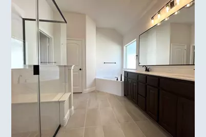 387 Paddle Boat Drive, Granbury, TX 76049 - Photo 7