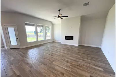 387 Paddle Boat Drive, Granbury, TX 76049 - Photo 5