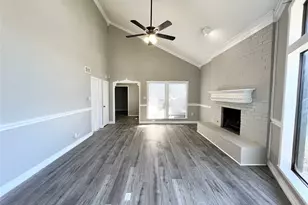 2201 Seville Ct, Dalworthington Gardens, TX 76013 - Photo 3