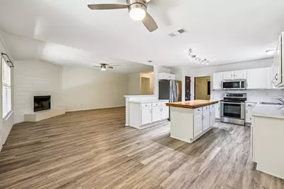 906 Creekview Drive, Waxahachie, TX 75165 - Photo 13