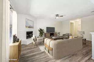 906 Creekview Dr, Waxahachie, TX 75165 - Photo 3