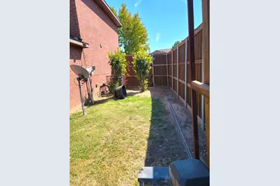 1003 Graystone Drive, Lancaster, TX 75134 - Photo 37