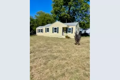 1451 Greenbrier Drive, River Oaks, TX 76114 - Photo 1