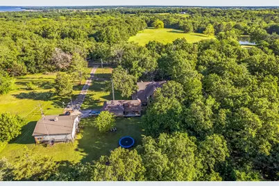 906 County Road 2770, Honey Grove, TX 75446 - Photo 25