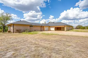 190 Walters Ln, Weatherford, TX 76087 - Photo 5