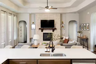 710 Nighthorse Cir, Waxahachie, TX 75165 - Photo 3