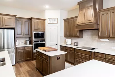 710 Nighthorse Circle, Waxahachie, TX 75165 - Photo 9