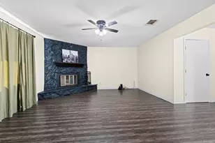 828 Russell Rd, Everman, TX 76140 - Photo 5