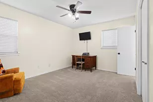 828 Russell Rd, Everman, TX 76140 - Photo 11