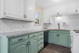 828 Russell Rd, Everman, TX 76140 - Photo 3