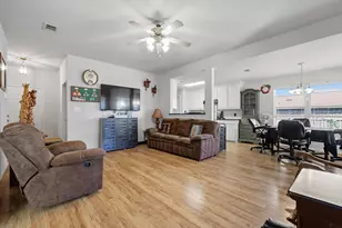 516 Oak Lake St, Lake Dallas, TX 75065 - Photo 17