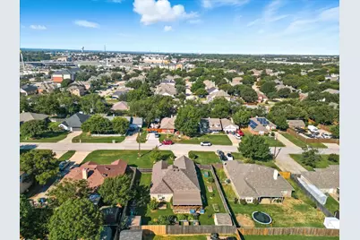 516 Oak Lake Street, Lake Dallas, TX 75065 - Photo 3