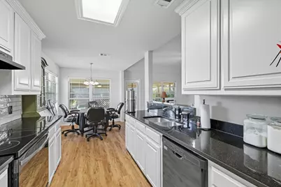 516 Oak Lake Street, Lake Dallas, TX 75065 - Photo 23