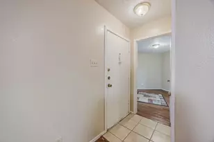 1608 Pecan Chase Cir, Arlington, TX 76012 - Photo 11