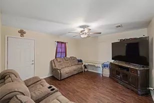 8417 Omaha Dr, White Settlement, TX 76108 - Photo 5