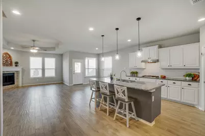 821 Meadows Drive, Argyle, TX 76226 - Photo 7