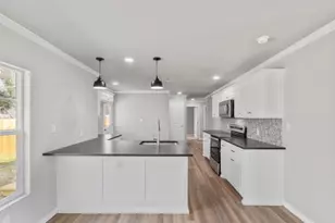 910 S Seaman St, Eastland, TX 76448 - Photo 9