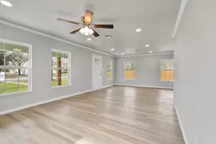 910 S Seaman St, Eastland, TX 76448 - Photo 3