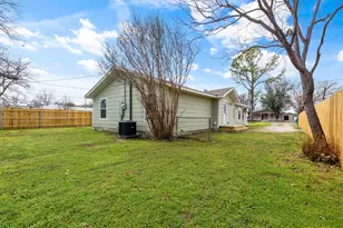 910 S Seaman St, Eastland, TX 76448 - Photo 21