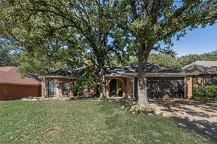 2111 Turf Club Dr, Arlington, TX 76017 - Photo 1