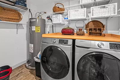 1805 Lakecrest Court, Carrollton, TX 75006 - Photo 25