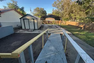 525 W Hanna St, Denison, TX 75020 - Photo 19