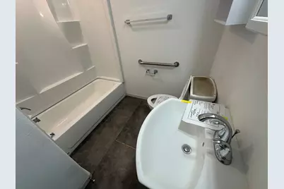 525 W Hanna Street, Denison, TX 75020 - Photo 11