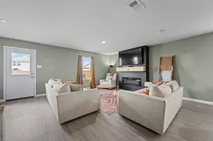 821 Sugartree Dr, Cleburne, TX 76031 - Photo 13