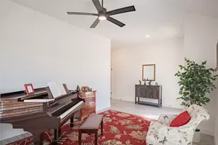 297 Sparkling Spgs Dr, Waxahachie, TX 75165 - Photo 5