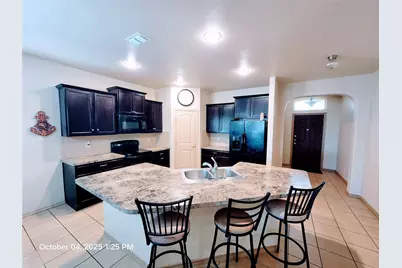 912 Iona Drive, Fort Worth, TX 76120 - Photo 7