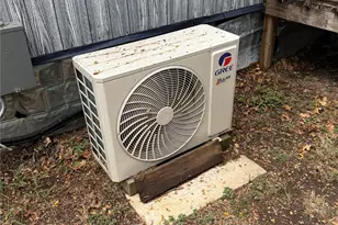 139 Cedar St, Whitney, TX 76692 - Photo 19