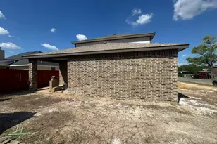 800 Oak Creek Dr, Hutchins, TX 75141 - Photo 3