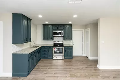 3712 Preston Drive, Fort Worth, TX 76119 - Photo 7