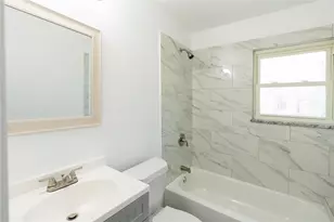 3712 Preston Dr, Fort Worth, TX 76119 - Photo 9