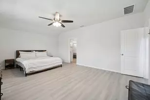 9513 Doverglen Dr, Fort Worth, TX 76131 - Photo 11