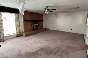 202 Roaring Springs Dr, Joshua, TX 76058 - Photo 3