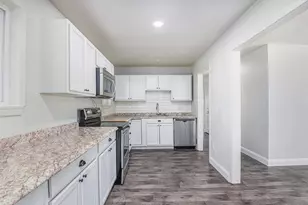 233 Victoria Ave, Azle, TX 76020 - Photo 5