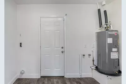 233 Victoria Avenue, Azle, TX 76020 - Photo 23