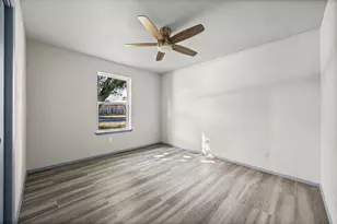 316 Matthew Dr, Crowley, TX 76036 - Photo 13