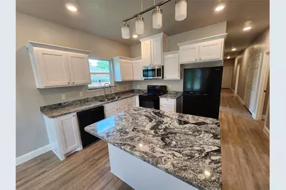 3120 Hemphill Street, Greenville, TX 75401 - Photo 7