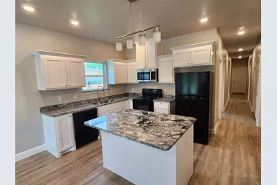 3120 Hemphill Street, Greenville, TX 75401 - Photo 5