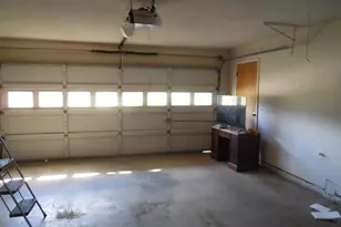 1220 Meadowbrook St, Ranger, TX 76470 - Photo 27